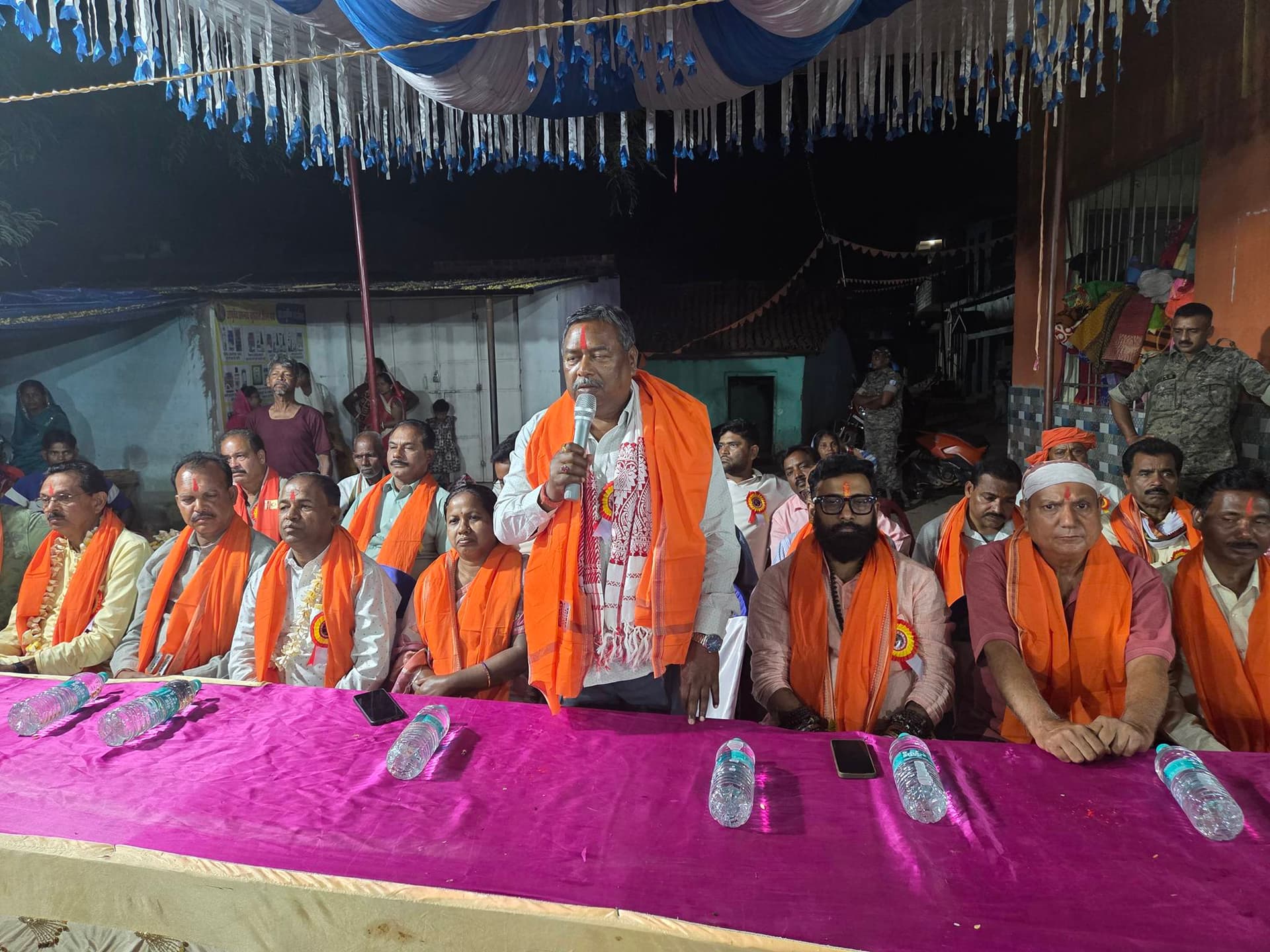 मुरहू में झूलन के साथ मंडा पूजा का समापन