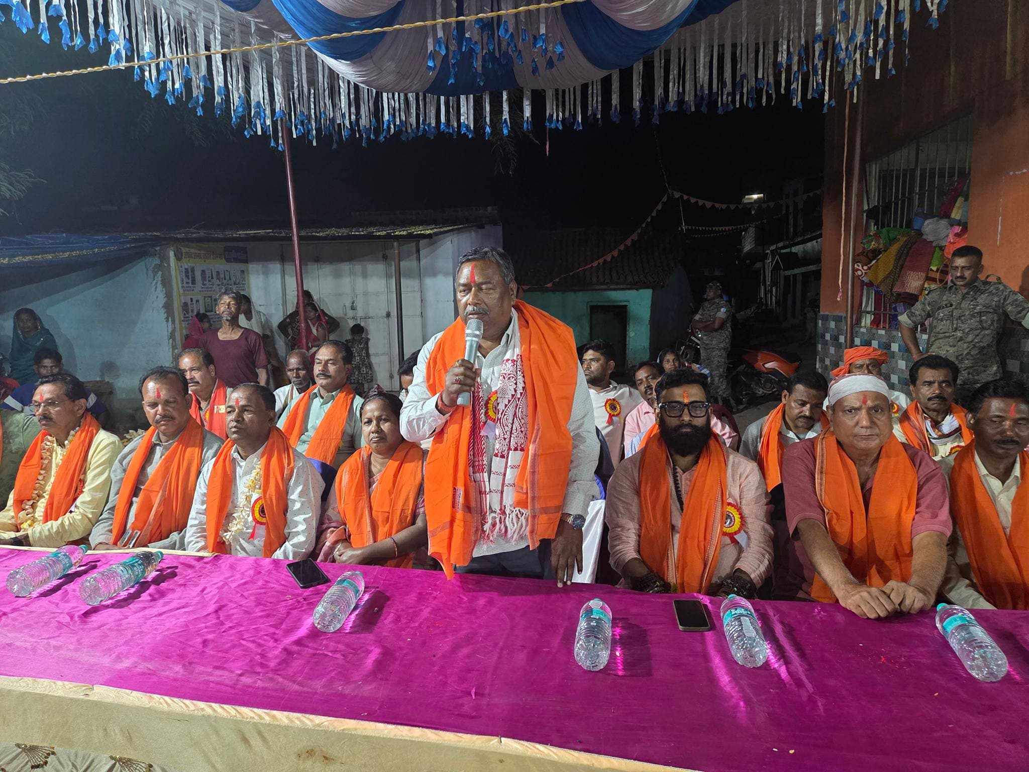मुरहू में झूलन के साथ मंडा पूजा का समापन