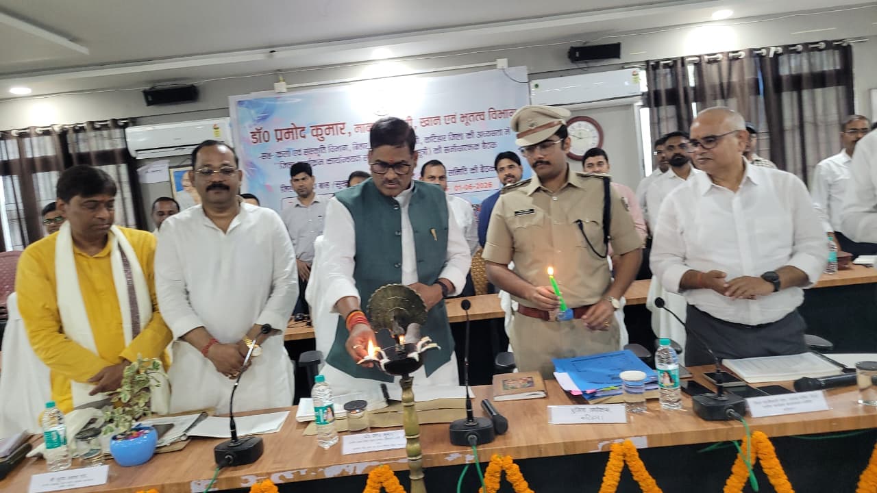 परियोजनाओं का क्रियान्वयन गुणवत्ता के साथ समय पर पूरा करें: डॉ प्रमोद