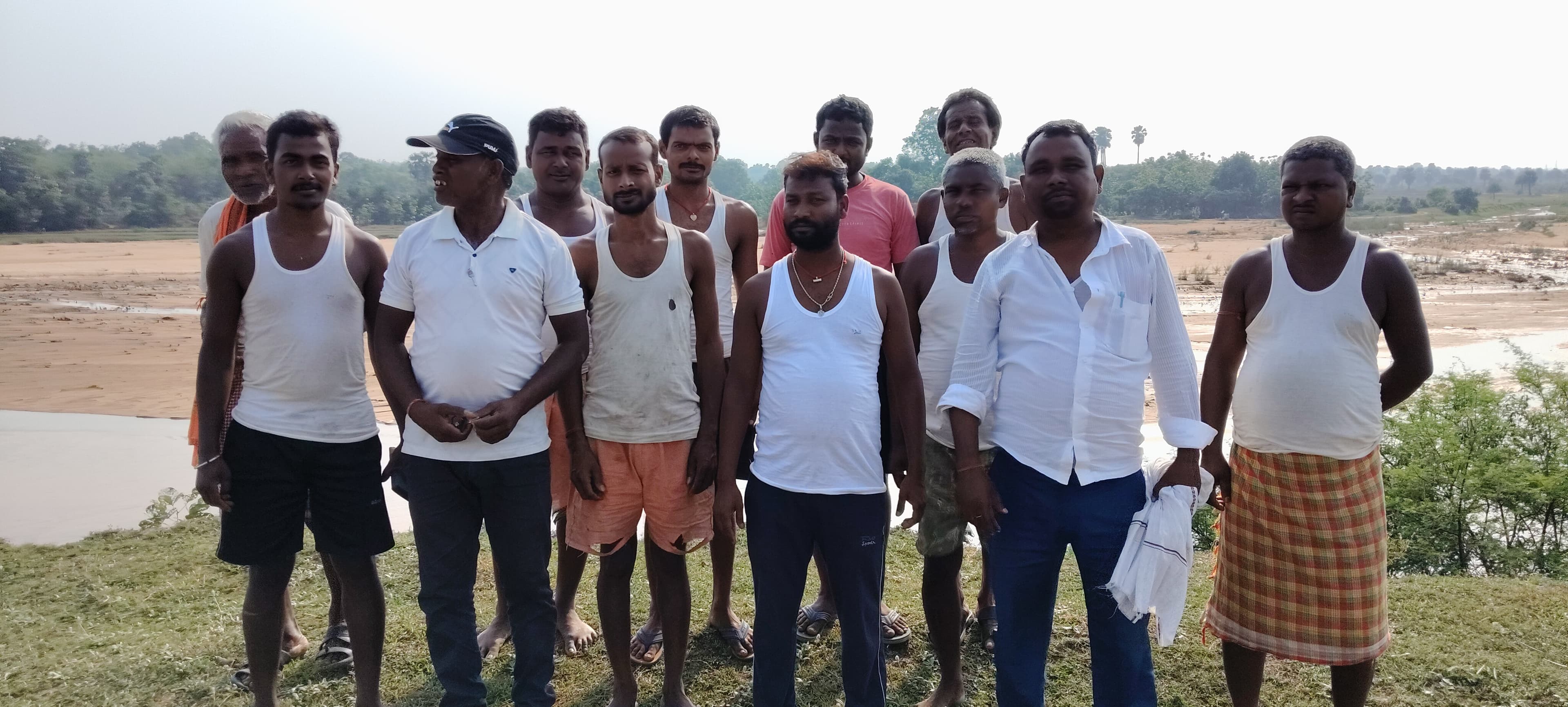 देवीपुर : पतरो नदी पर तटबंध निर्माण की मांग