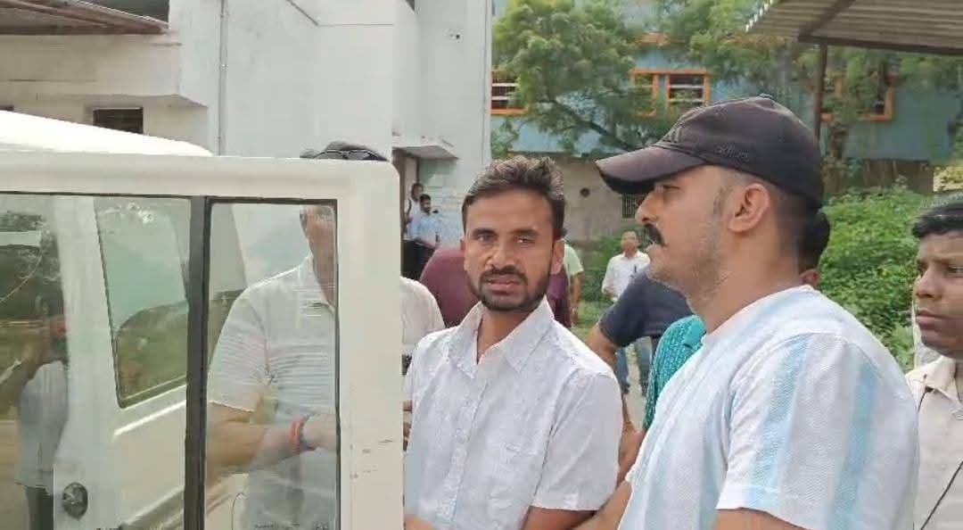 पटना की निगरानी टीम ने एसडीओ को 20 हजार घूस लेते रजौन विद्युत कार्यालय से किया गिरफ्तार