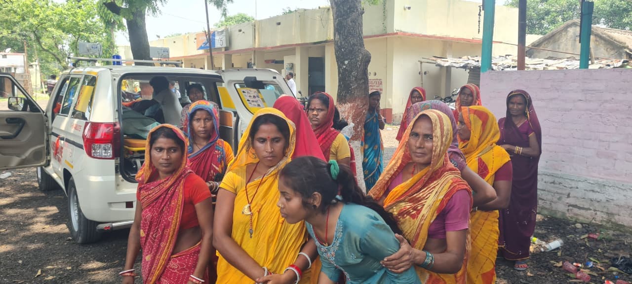 सर्पदंश से महिला की मौत, परिजनों ने किया अस्पताल में हंगामा