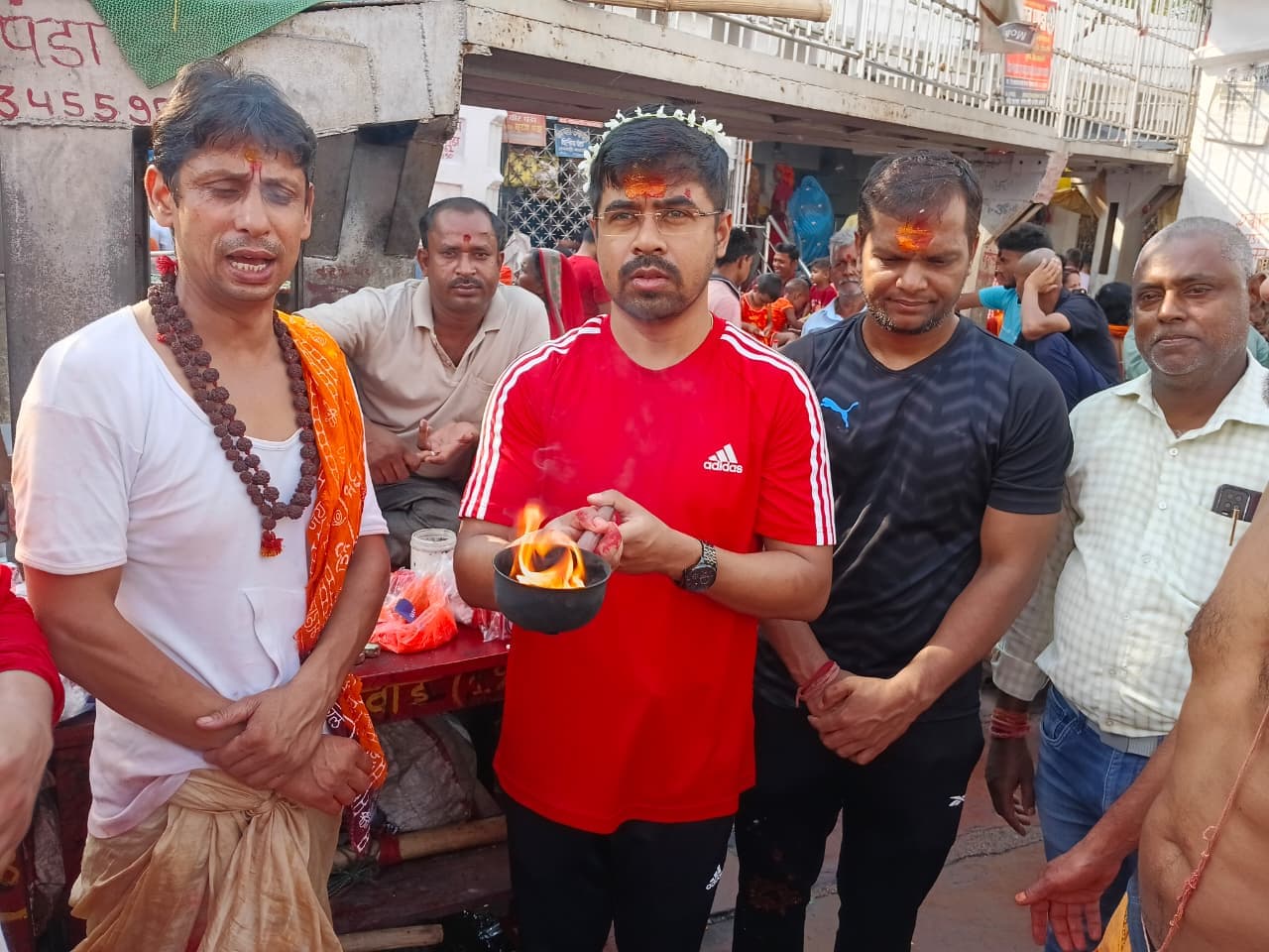 श्रावणी मेला की तैयारी बैठक में पहुंचे पर्यटन निदेशक, बाबा मंदिर में की पूजा-अर्चना