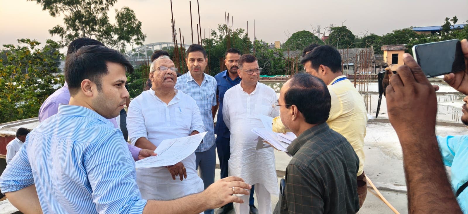 पूर्व उपमुख्यमंत्री ने राजेंद्र स्टेडियम में 28 करोड़ के स्पोर्ट्स कंपलेक्स का किया निरीक्षण