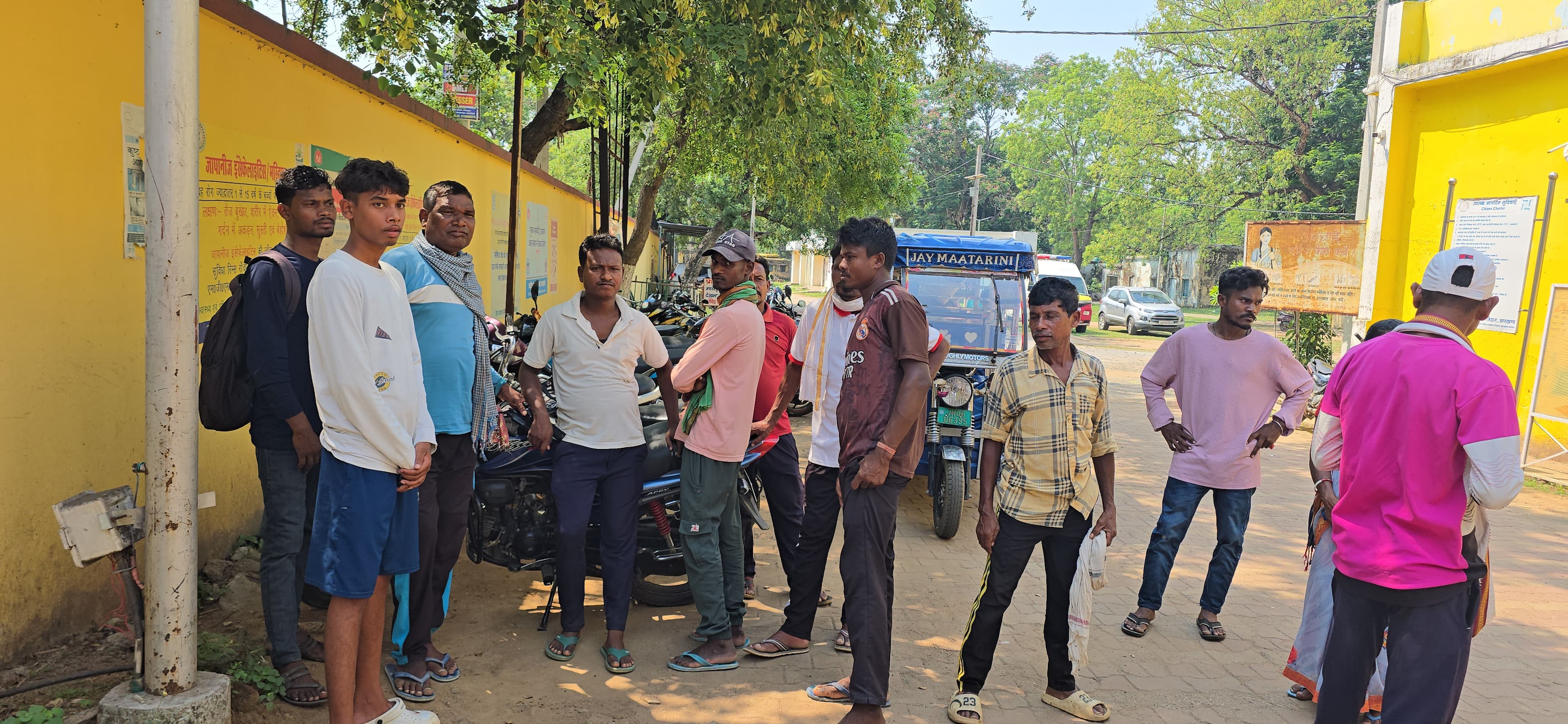 Chakradharpur News : आंगन में सो रहे पूर्व उप मुखिया की कनपटी में गोली मारी, मौत