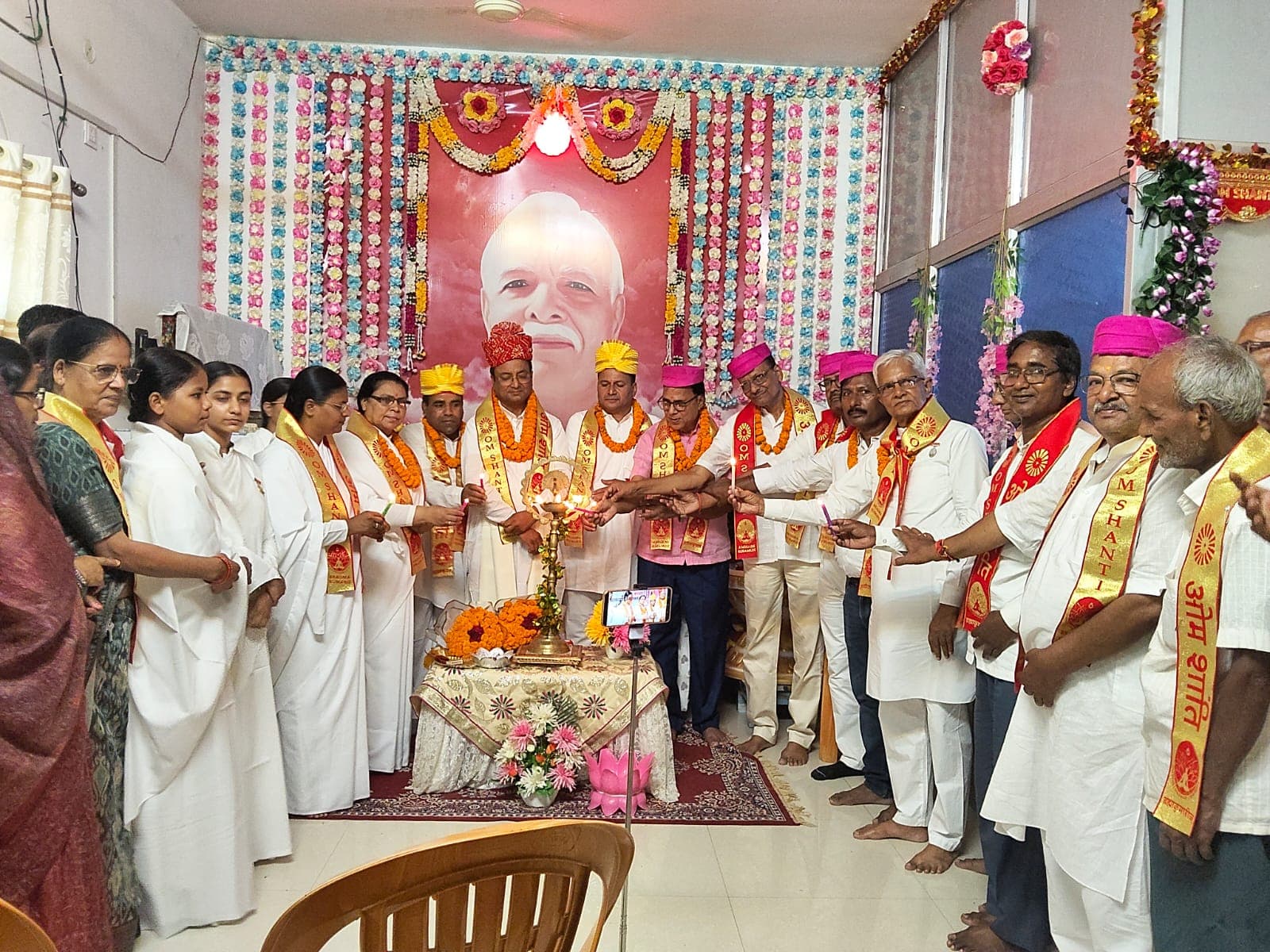 ईश्वरीय मूल्यों को जीवन में अपनाकर सुख, शांति व सफलता करें प्राप्त - अंतर्राष्ट्रीय प्रेरक वक्ता