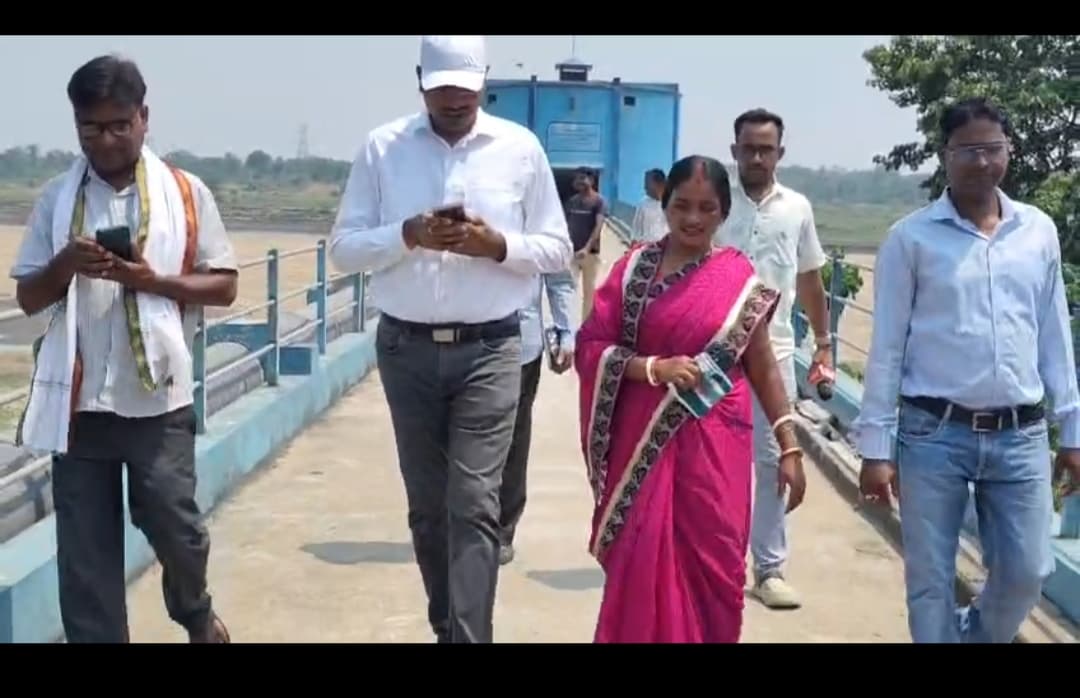 Dhanbad News: बलियापुर के सभी 68 गांवों में जलापूर्ति ठप, भीषण गर्मी में पानी के लिए हाहाकार
