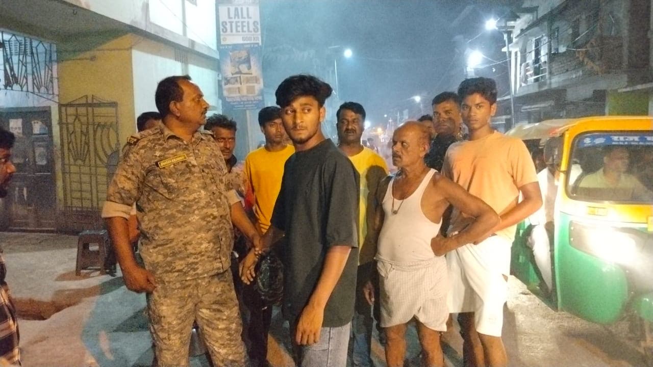 Giridih News : युवतियों से छेड़खानी, दो युवक हिरासत में