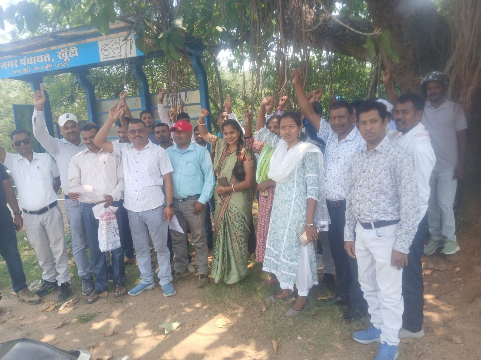 मनरेगाकर्मियों को हड़ताल से लौटने का निर्देश