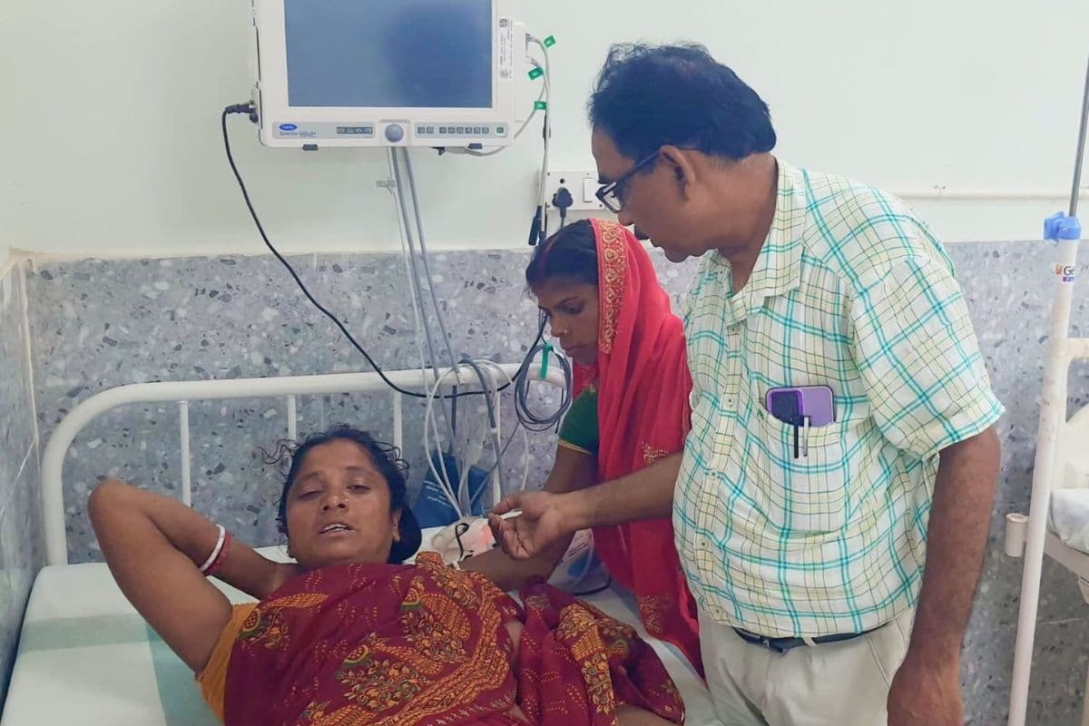कटोरिया में बैल चराने के विवाद में महिला को पीटकर किया बेहोश, अस्पताल में भर्ती
