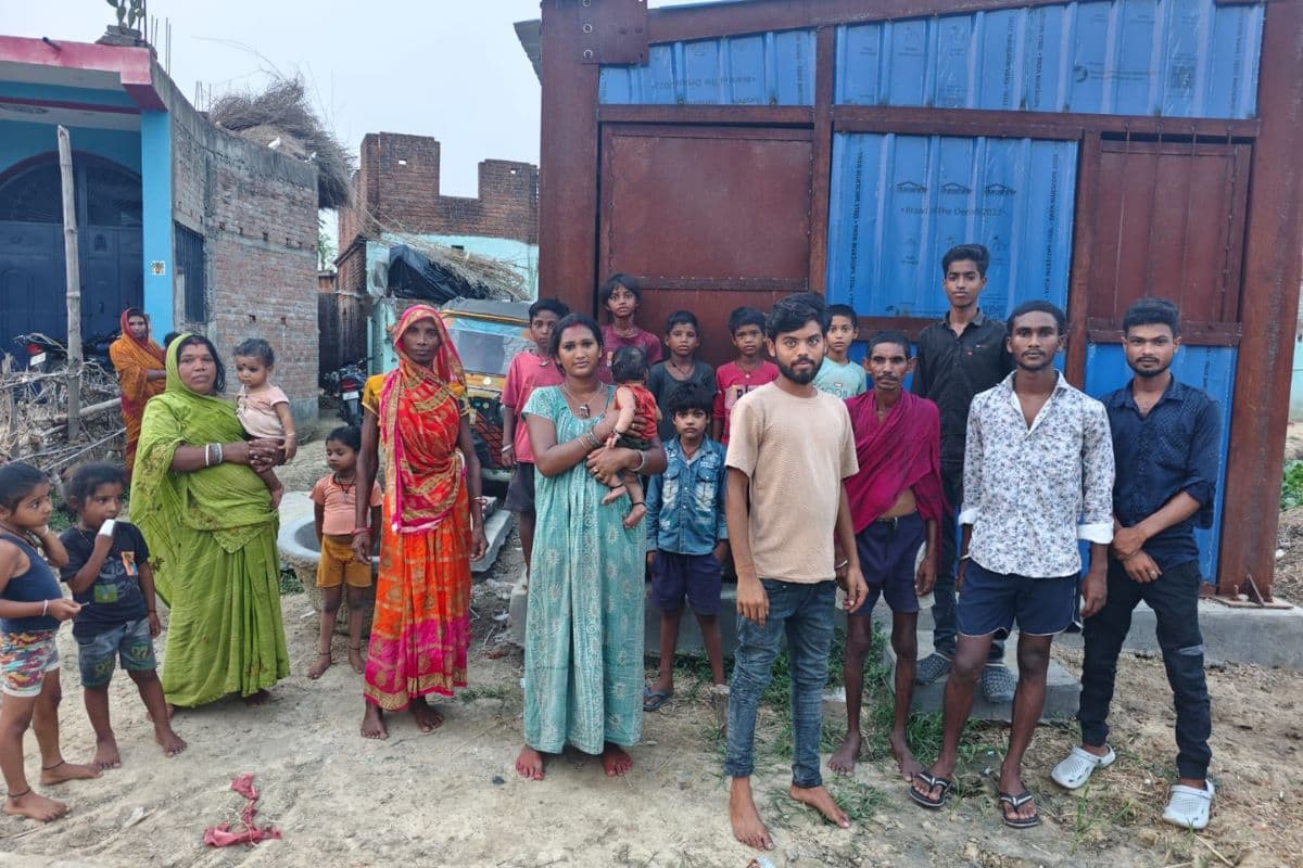 भीषण गर्मी में पंजवारा में छह महीने से अधूरा पड़ा जलमीनार, बूंद-बूंद पानी के लिए भटक रहे ग्रामीण
