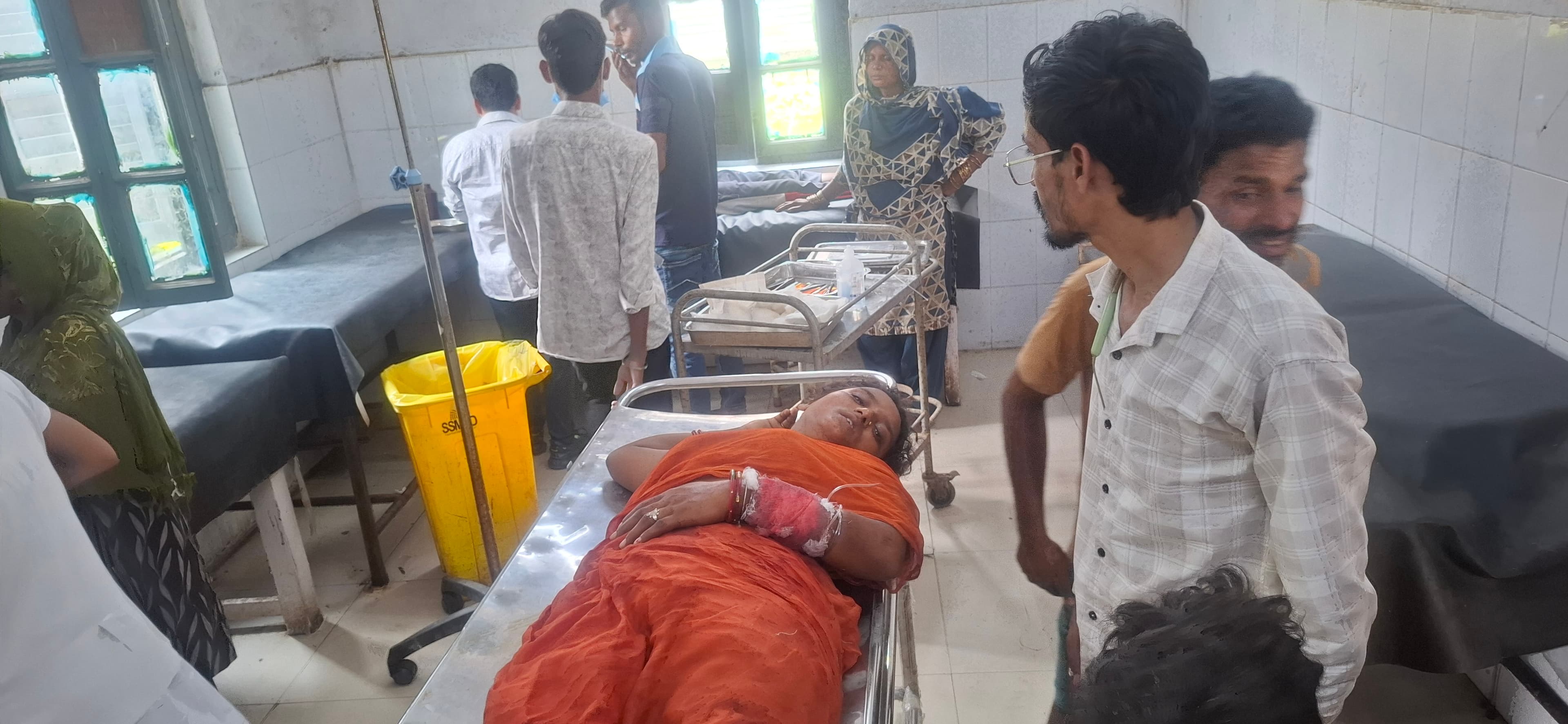मकई सुखाने के विवाद में महिला पर दबिया से हमला