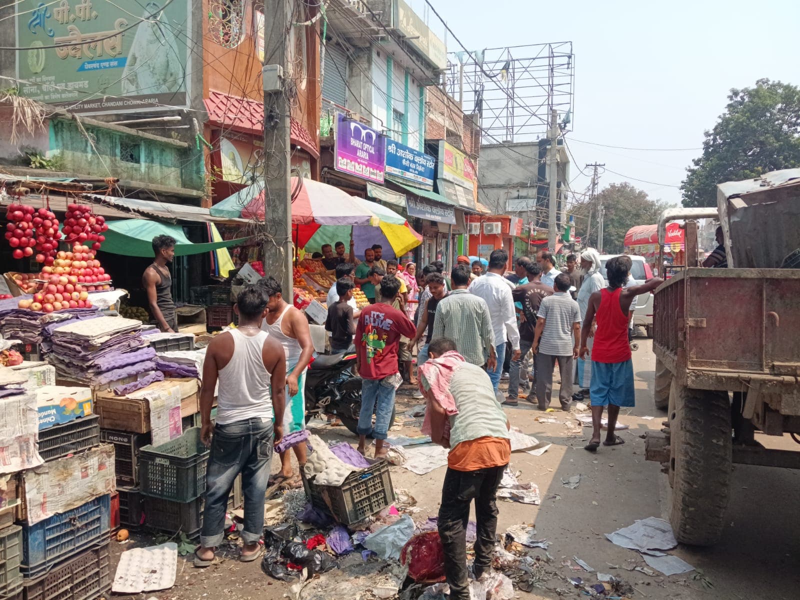 अतिक्रमण पर चला नप का बुलडोजर