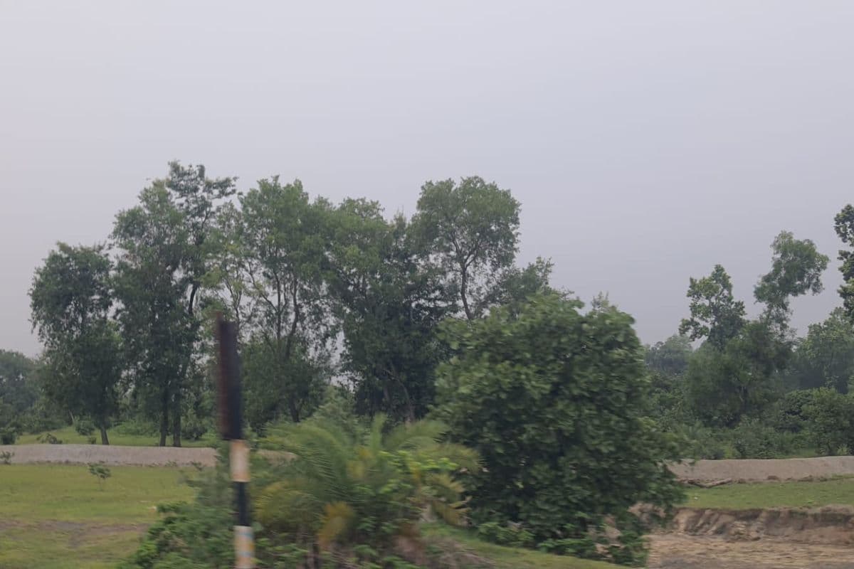 कटोरिया में आज काले बादलों और बूंदाबांदी ने बदला मौसम का मिजाज, भीषण गर्मी से मिली बड़ी राहत