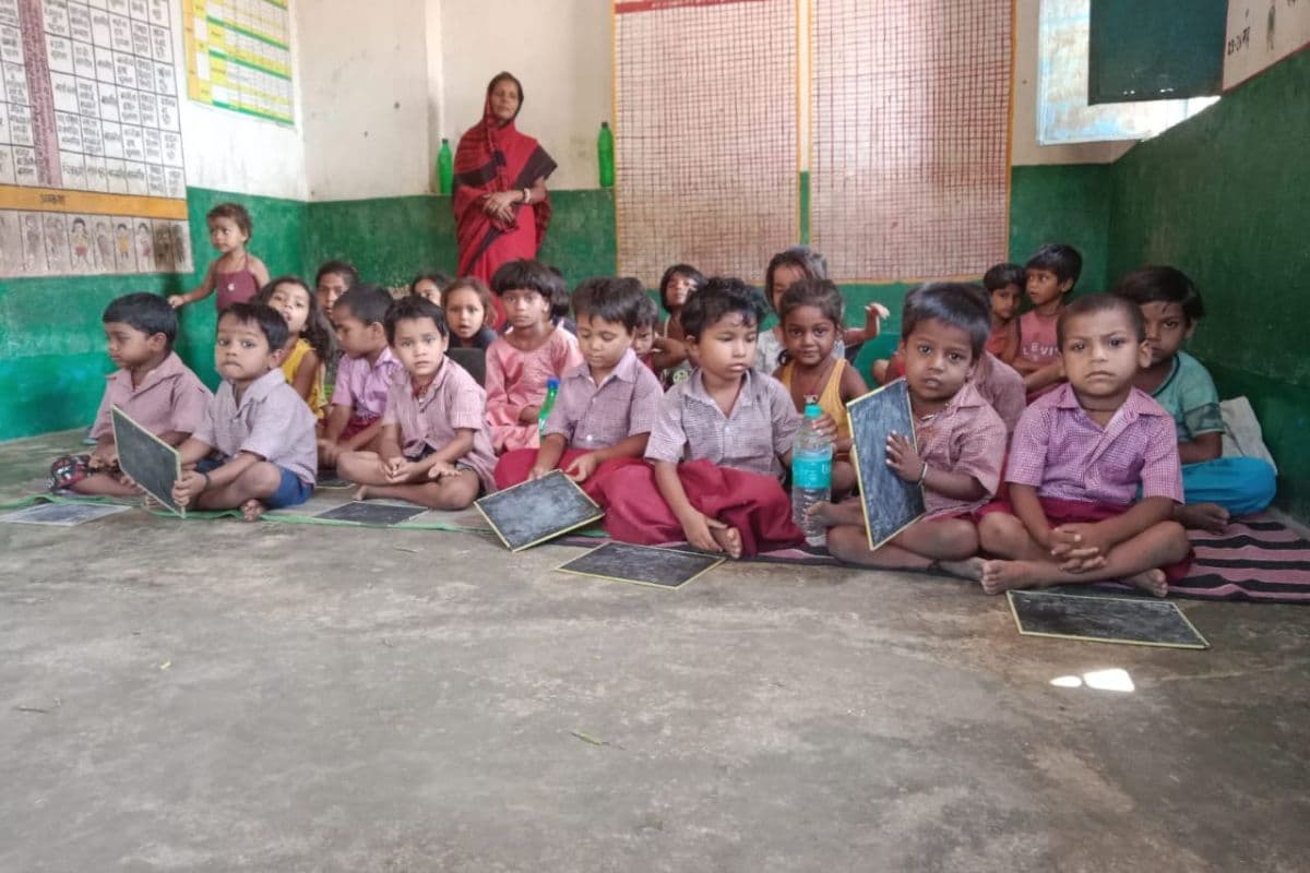 भीषण गर्मी के कारण 10 जून तक बांका के सभी शैक्षणिक संस्थानों व आंगनबाड़ी केंद्रों में शिक्षण कार्य पर रोक