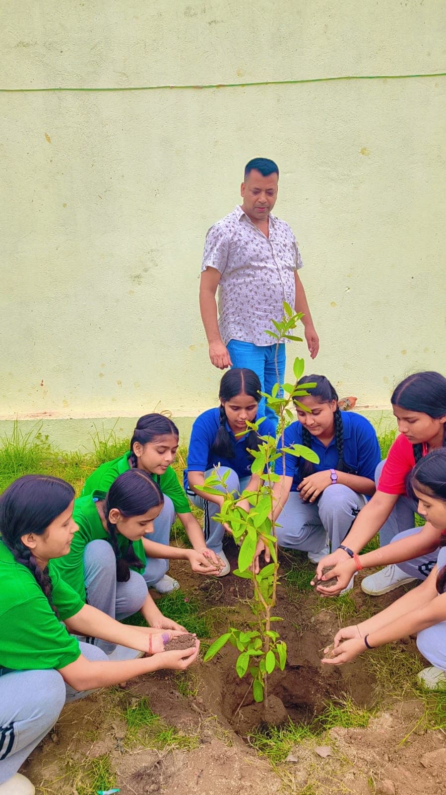 विश्व पर्यावरण दिवस पर डीएस इंग्लिश बोर्डिंग स्कूल में हरित पहल