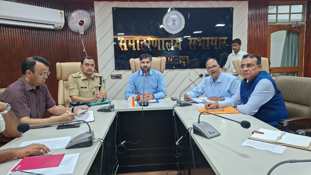 फतेहपुर बाजार में मिनी पुलिस चौकी और सीसीटीवी लगाने के प्रस्ताव