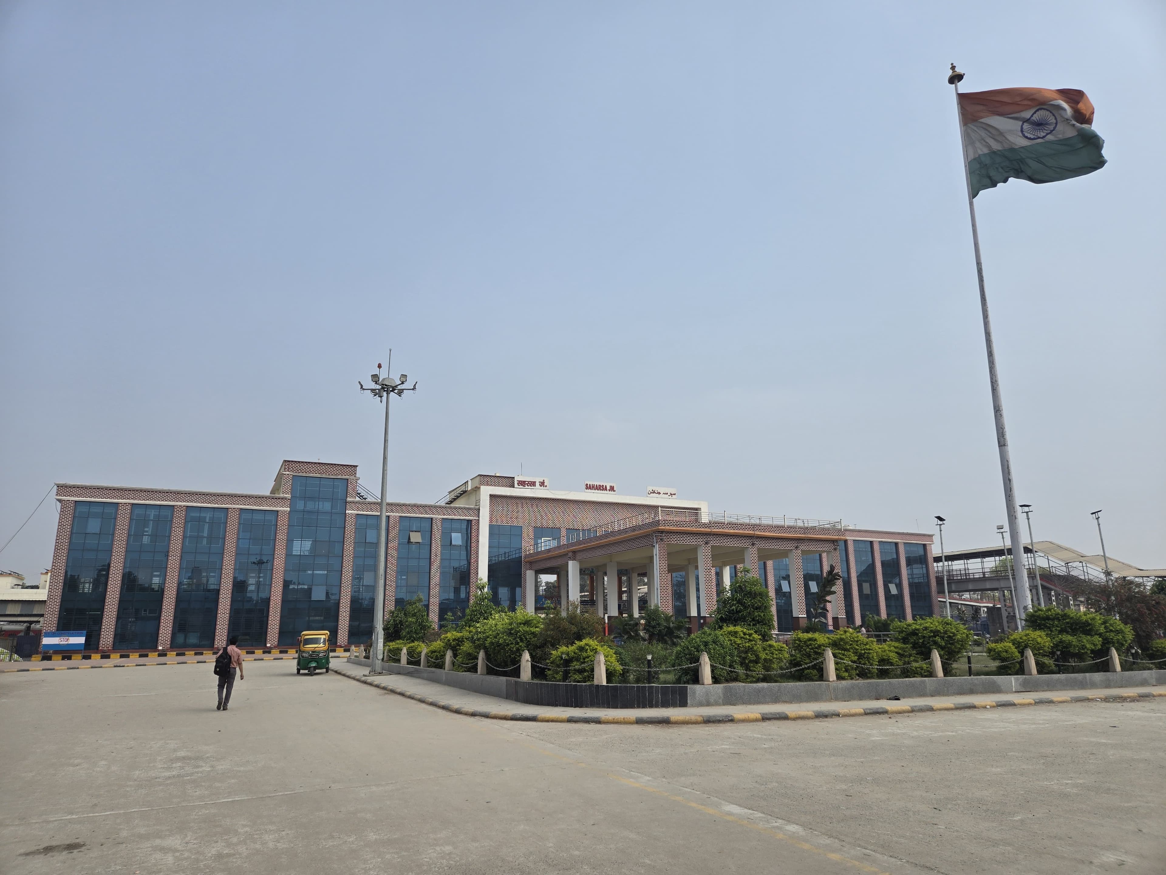 अधर में एयरपोर्ट की तर्ज पर बनने वाली डिजिटल पार्किंग योजना, छह माह से नहीं मिली एजेंसी
