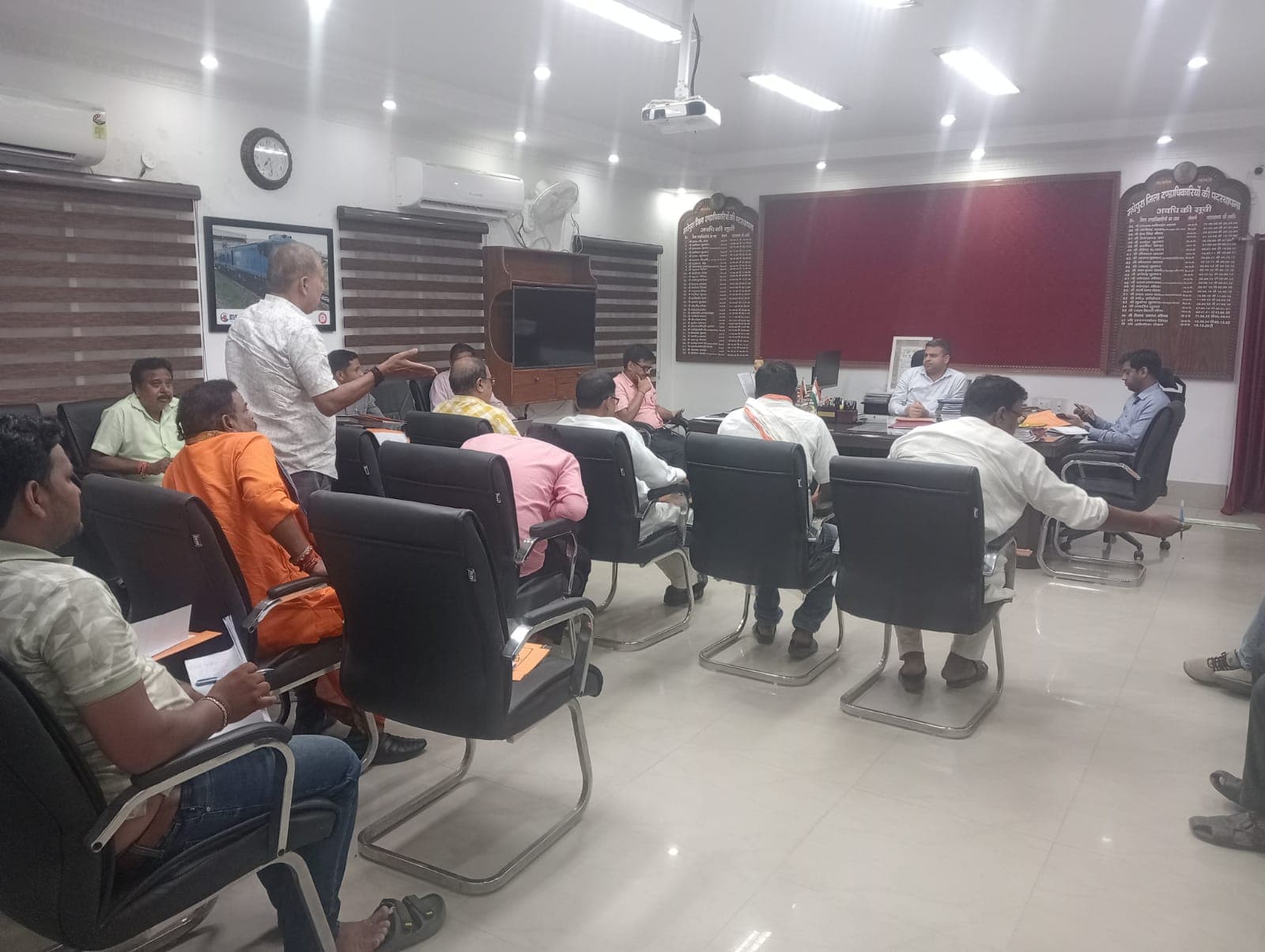 श्रावणी मेले की तैयारी शुरू: सिंहेश्वर मंदिर में श्रद्धालुओं के लिए होगी बेहतर व्यवस्था, भीड़ नियंत्रण को लेकर विशेष इंतजाम