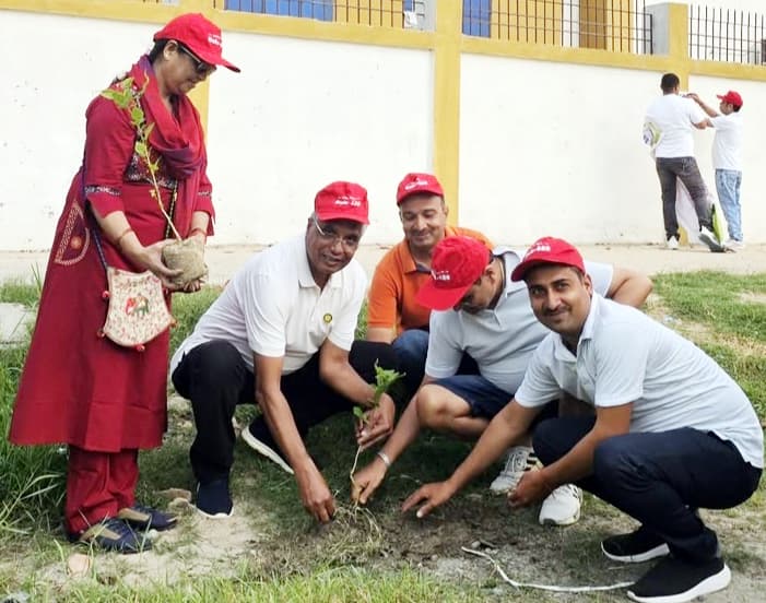 पर्यावरण पर चर्चा का वक्त गुजर गया, अब पौधे लगाने का है समय : डॉ. एके गुप्ता