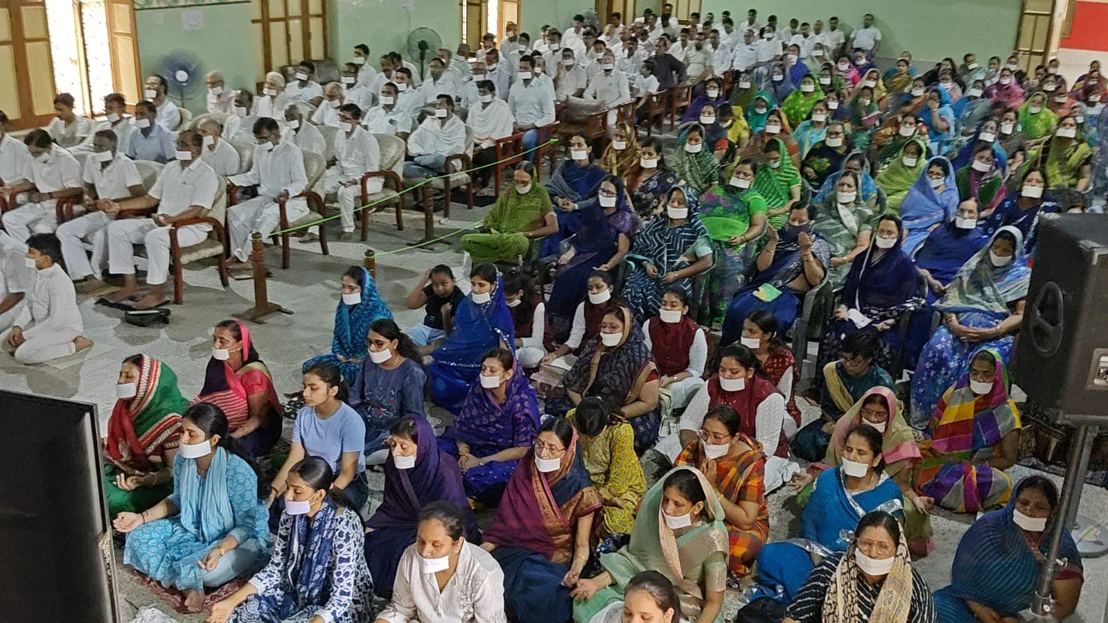 हमें सकारात्मक ऊर्जा ग्रहण करना चाहिए :                        मुनि प्रशांत
