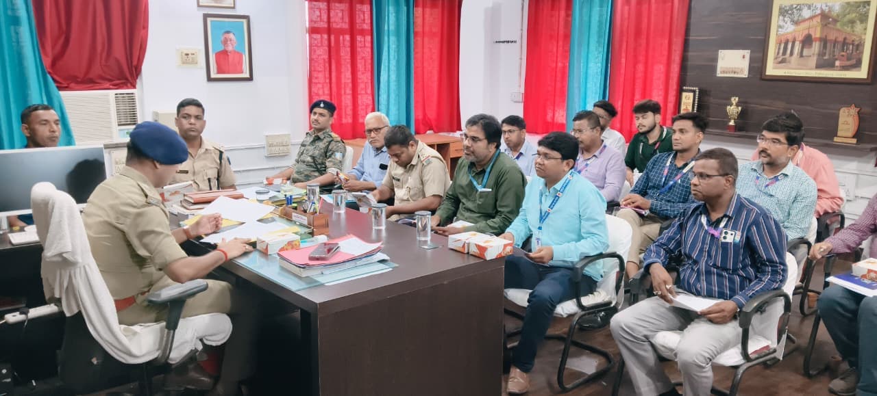 बैंक डकैती व साइबर ठगी रोकने की बनी रणनीति