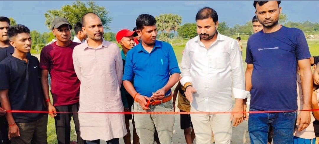 दीपक मेमोरियल क्रिकेट टूर्नामेंट का हुआ उद्घाटन