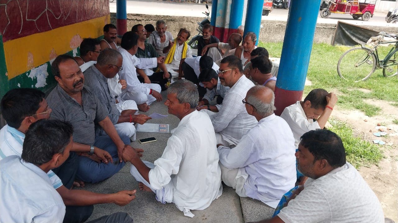भपटियाही शिव मंदिर पोखर का होगा कायाकल्प, जीर्णोद्धार को लेकर ग्रामीणों की अहम बैठक