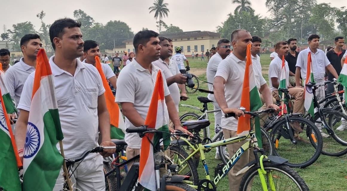 सेहत और पर्यावरण के संदेश के साथ सड़कों पर उतरे साइकिल प्रेमी