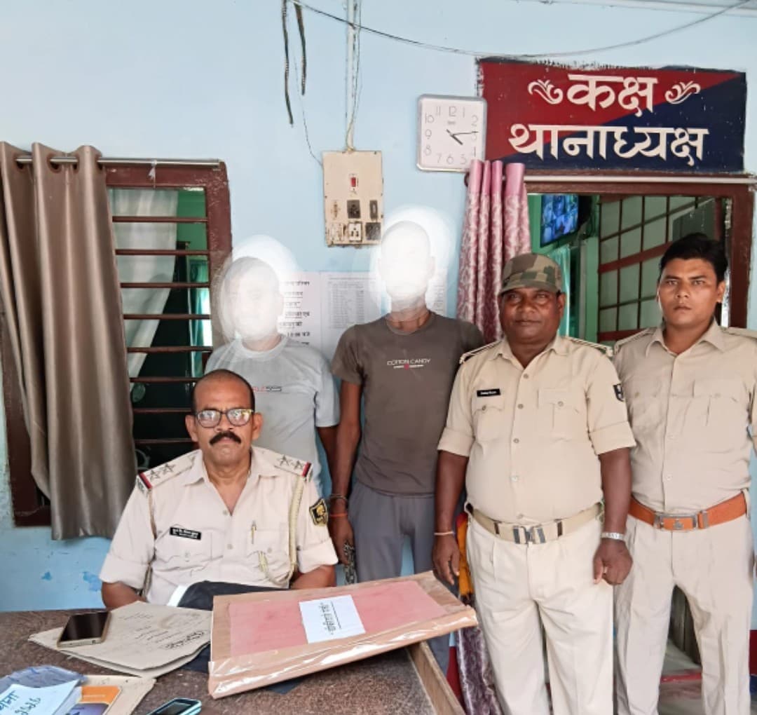 कालाबजारी का 10 कमर्शियल गैस सिलिंडर बरामद, दो गिरफ्तार