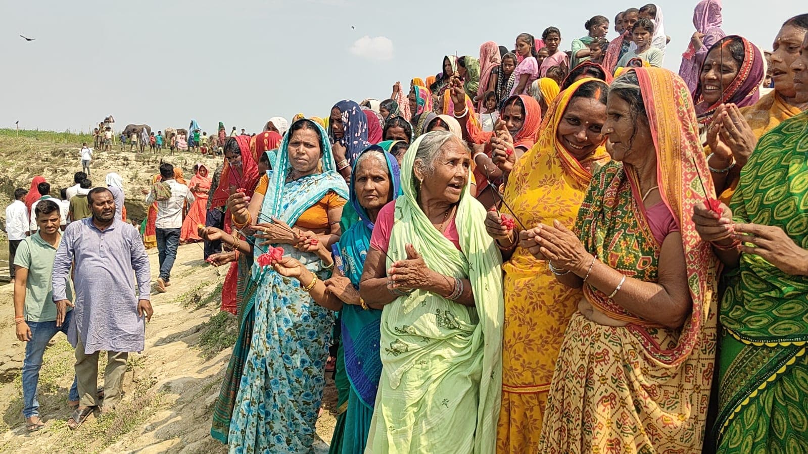 गंगा कटाव के स्थायी समाधान को लेकर जनसंकल्प, हजारों लोगों ने किया गंगा पूजन व उपवास