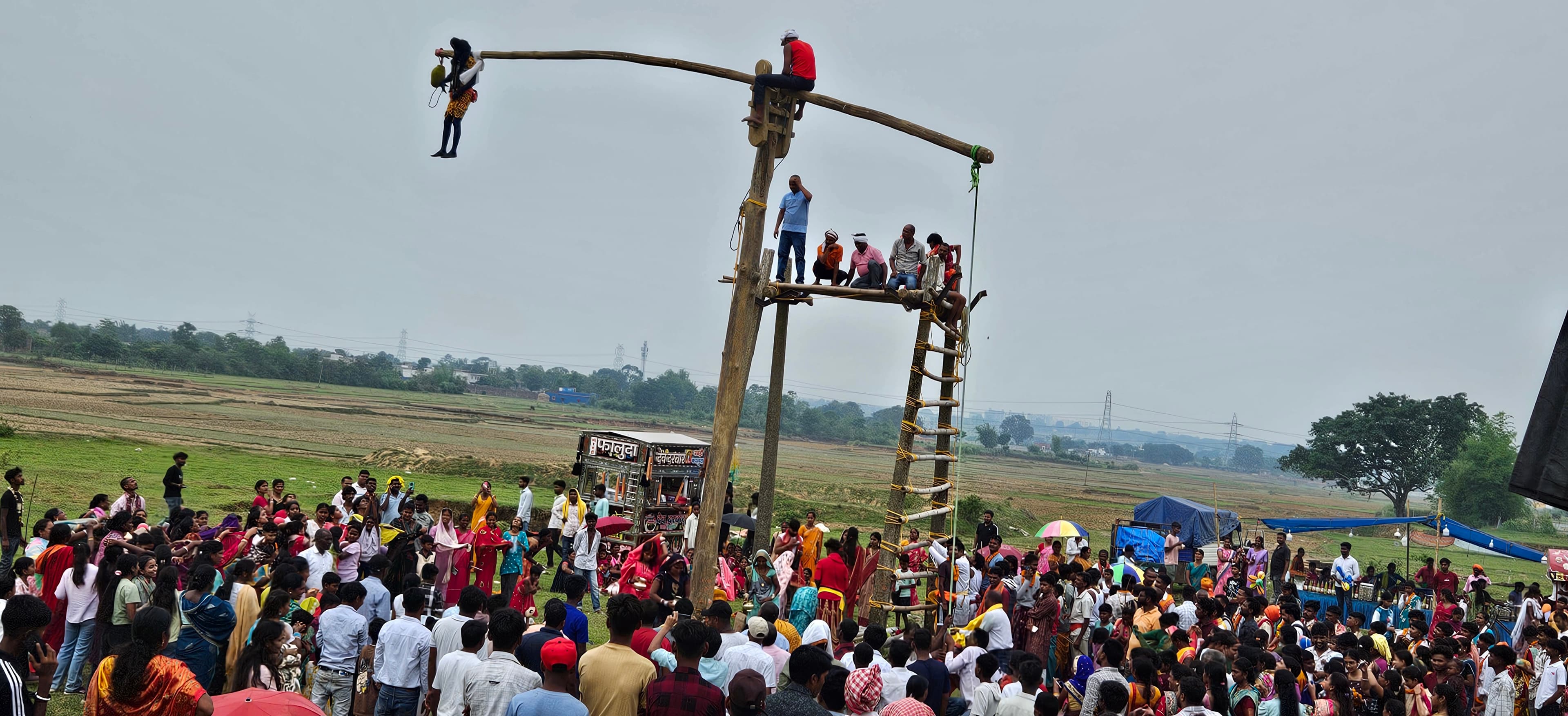 भोक्ता ने बनस से बरसाये आस्था के फूल