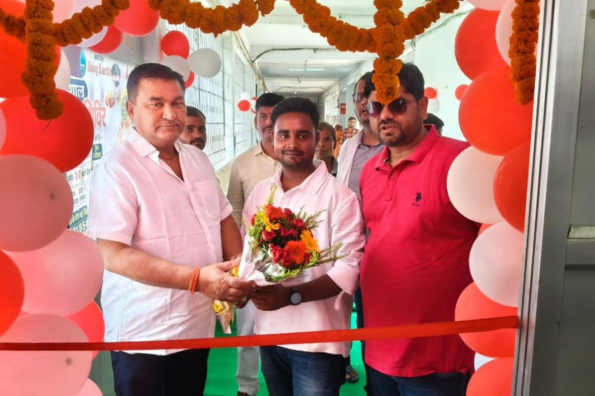 बांका में केक नहीं, रक्तदान से मनाया जन्मदिन, युवाओं ने बचाई कई जिंदगियों की उम्मीद
