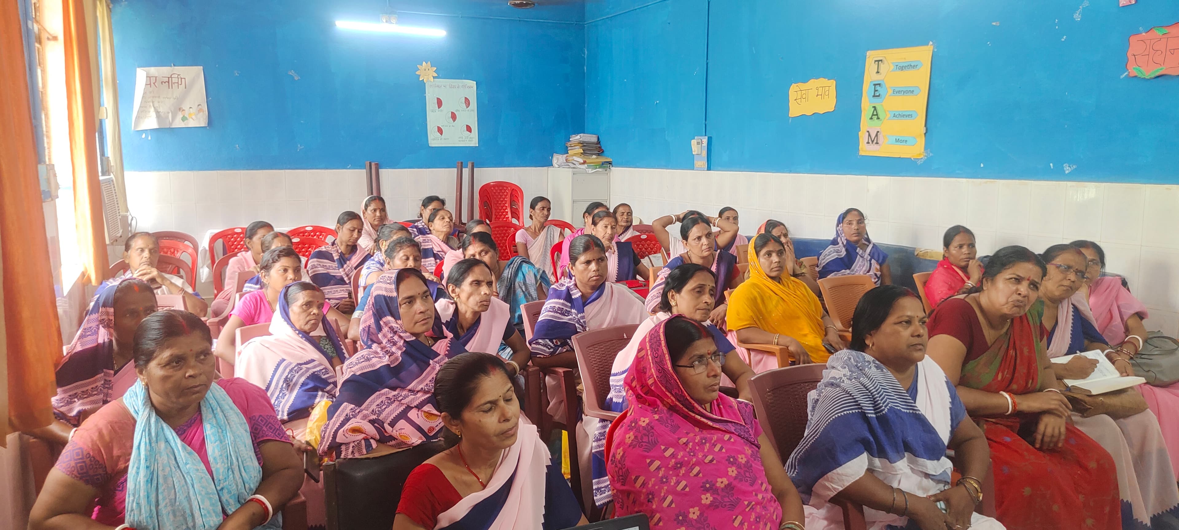 आशा को अस्पताल में डिलीवरी तक रुकने का निर्देश, रेफरल की शिकायतों पर भी हुई चर्चा