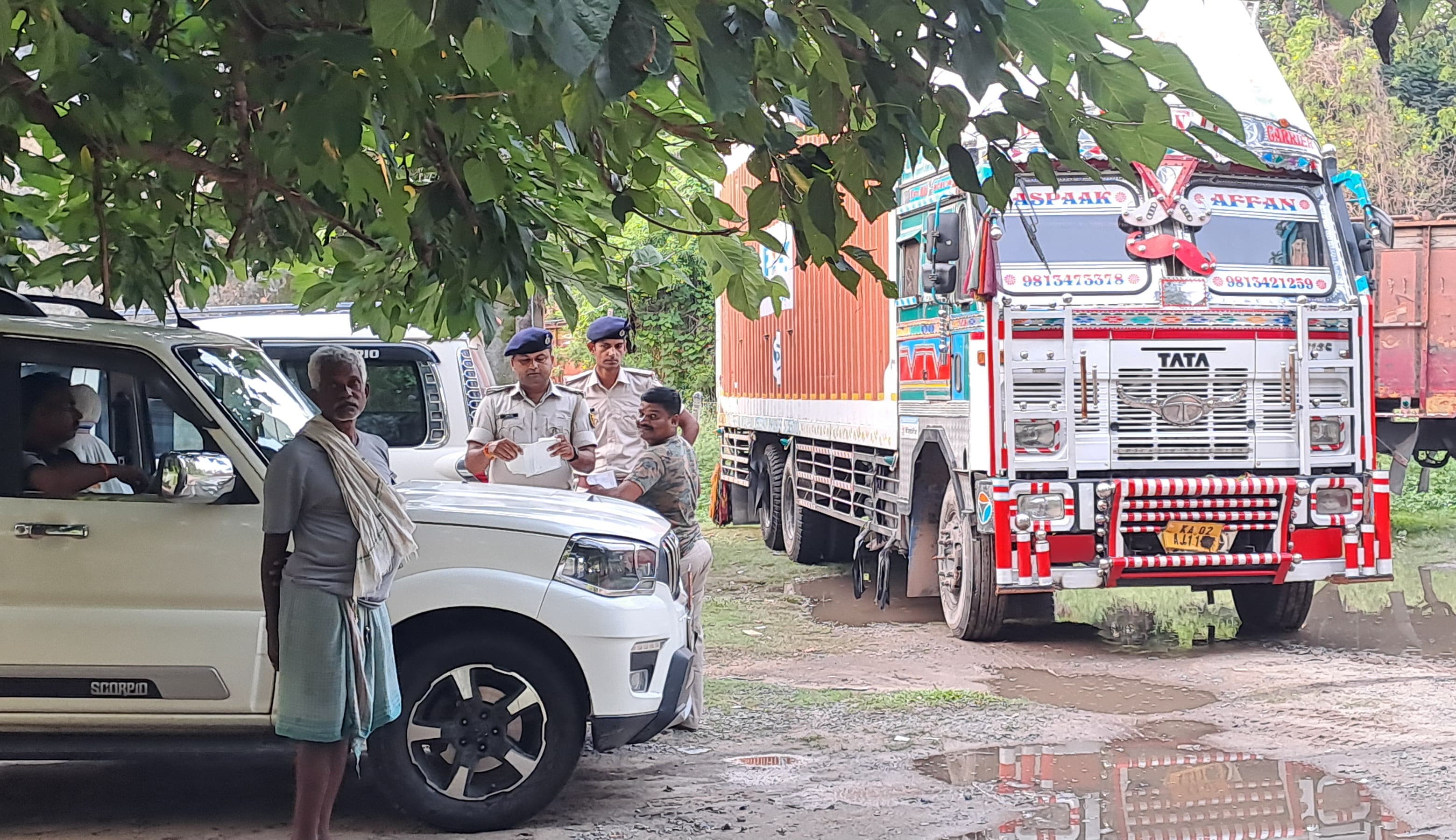 नोएडा से गुवाहाटी जा रहा कंटेनर अररिया में लापता