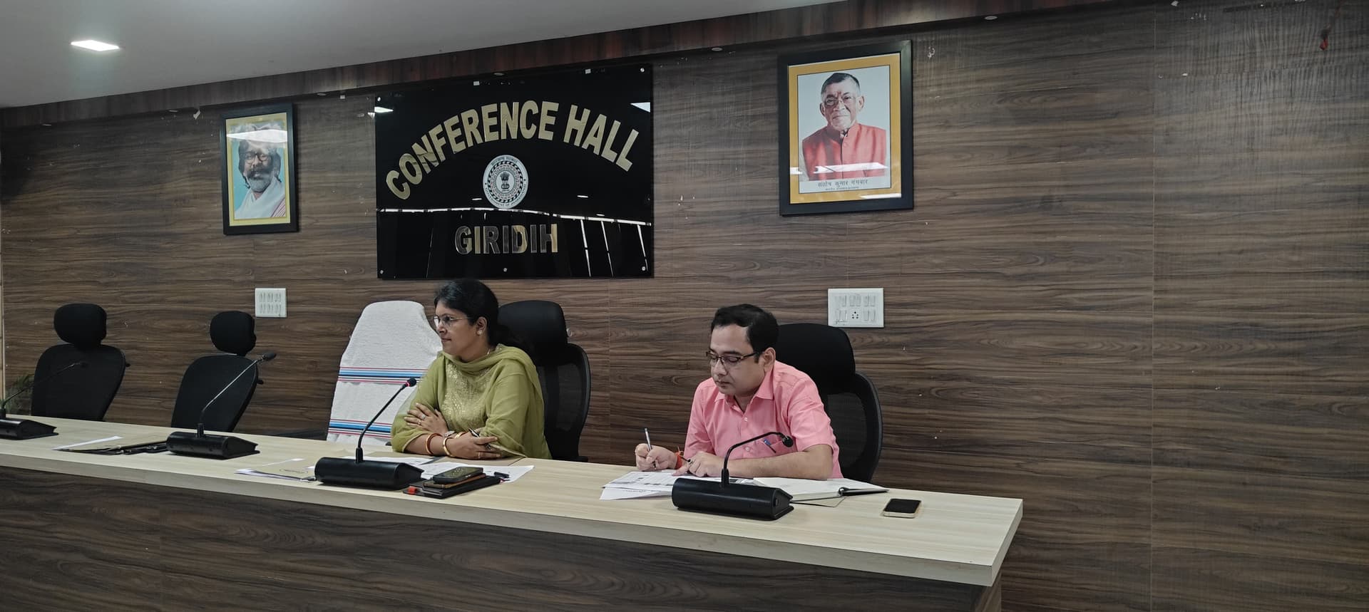 Giridih News :योजनाओं के क्रियान्वयन में पारदर्शिता व गुणवत्ता से समझौता नहीं : डीडीसी