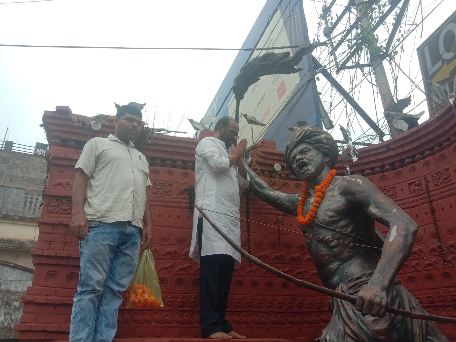 पुण्यतिथि पर याद किए गए भगवान बिरसा मुंडा, दी गई श्रद्धांजलि