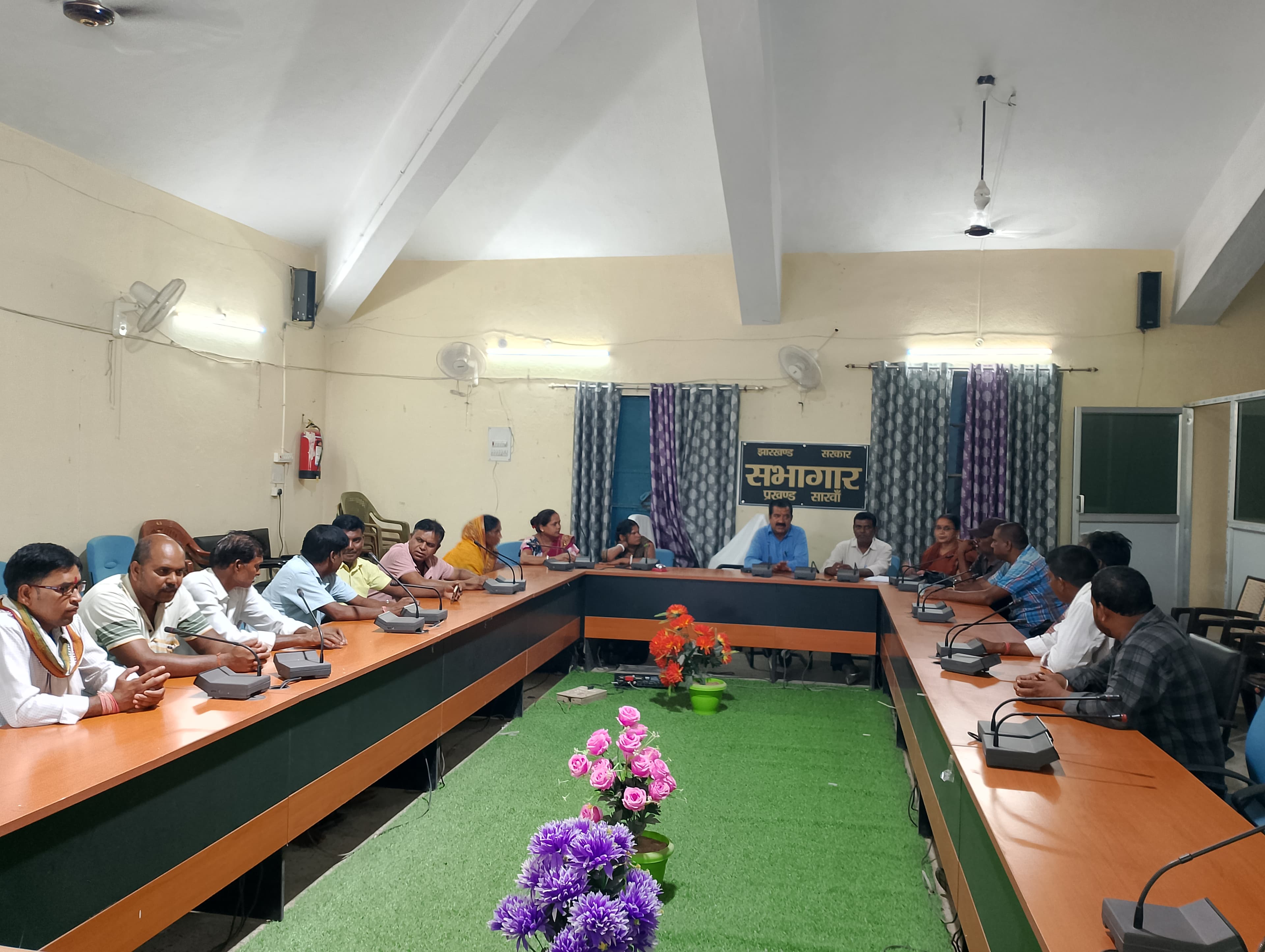 सलाहकार समिति की बैठक में कम बारिश में मडुवा मक्का उरद की खेती को बढ़ावा देने की सलाह