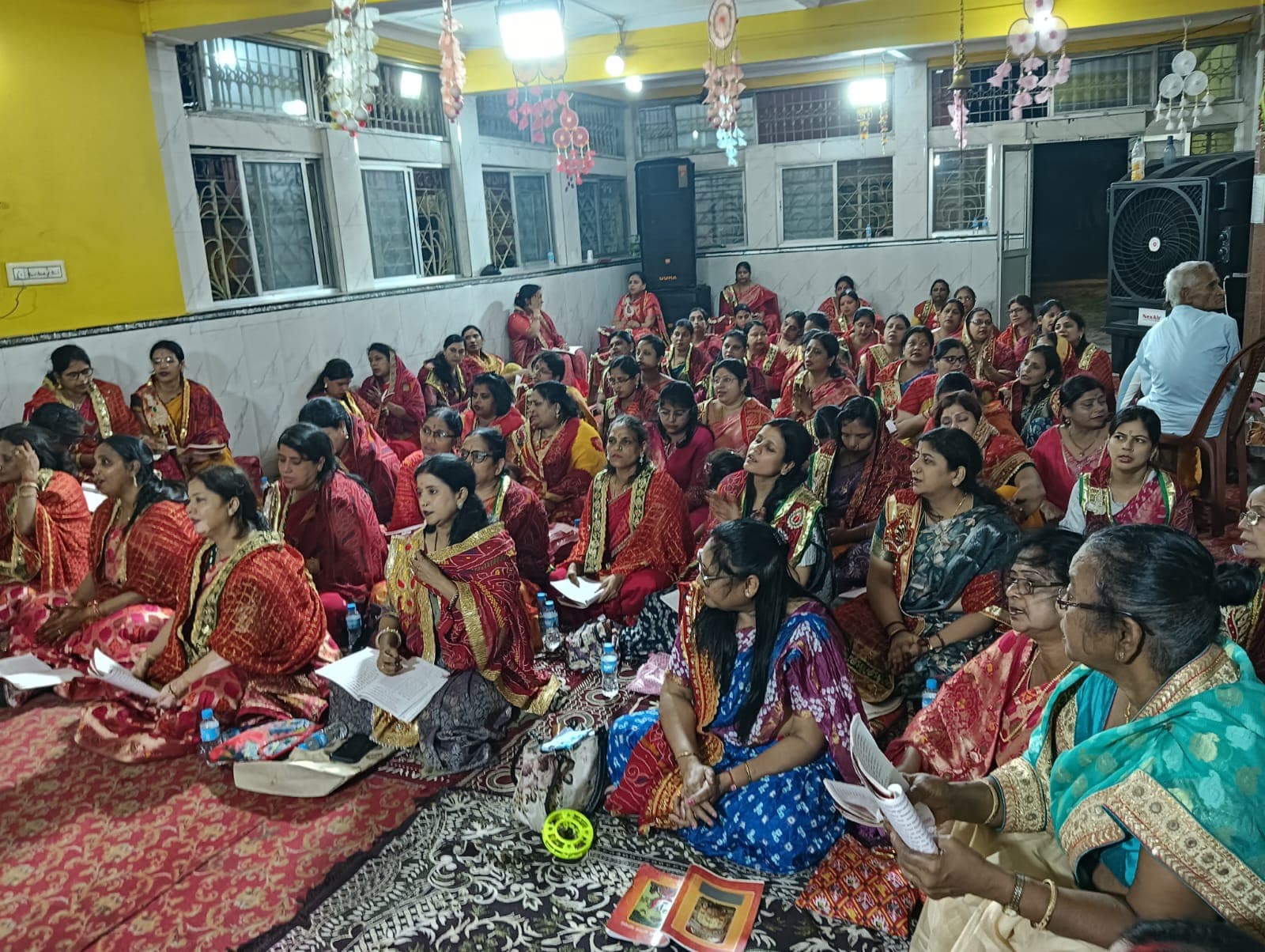 अधिक मास पर निकली ध्वज यात्रा, हुआ महामंगल पाठ