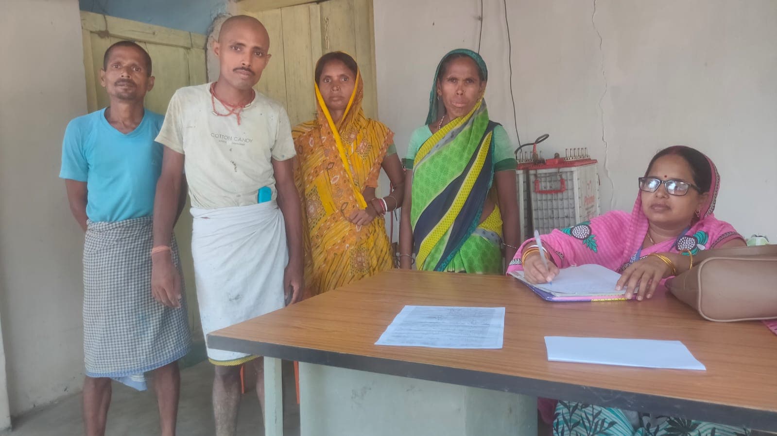 जमीन विवाद में दो पक्षों के बीच झड़प, मां-बेटा जख्मी