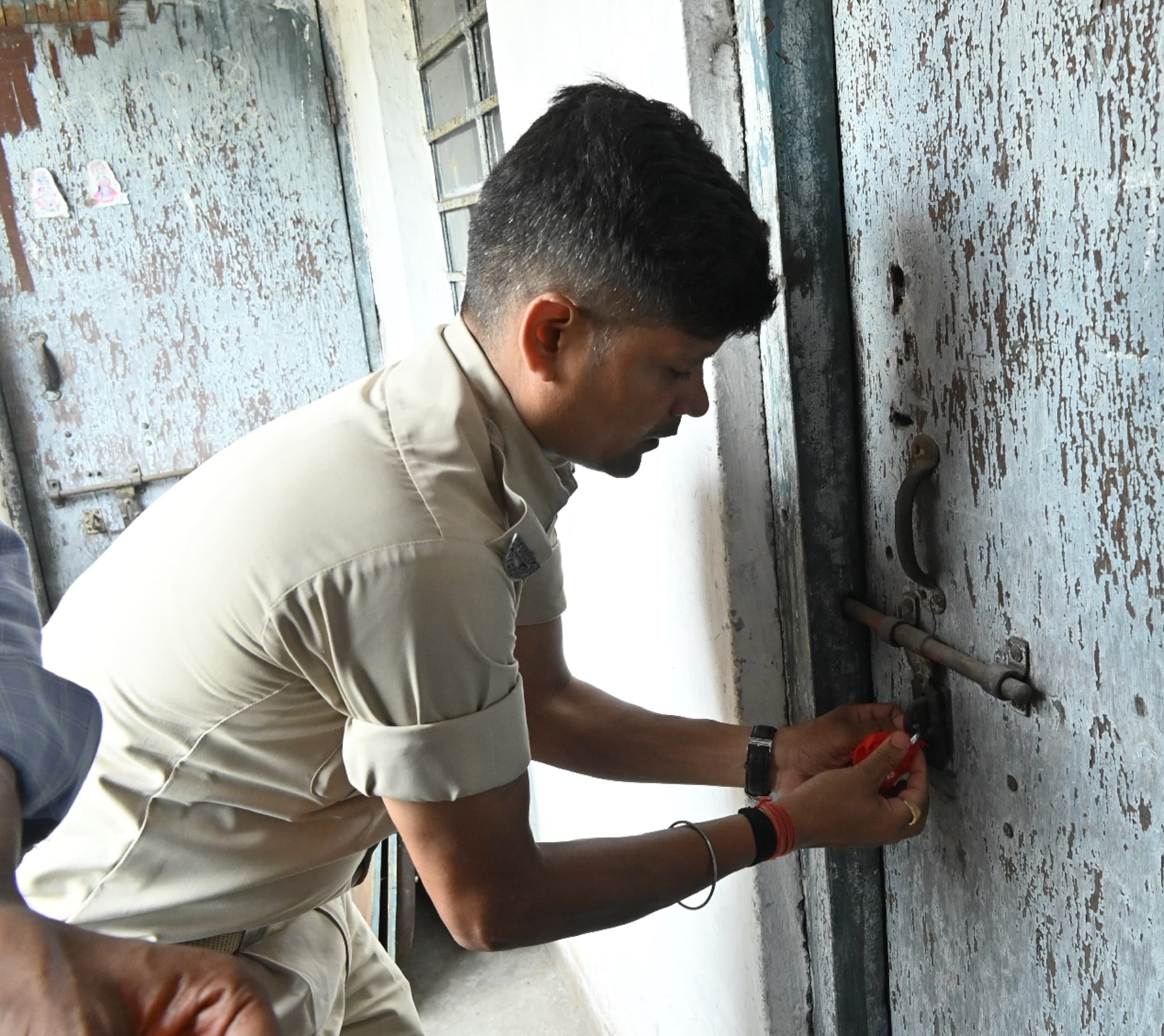 Bokaro News : कब्जा मुक्त कराये गये बीएसएल के नौ आवास