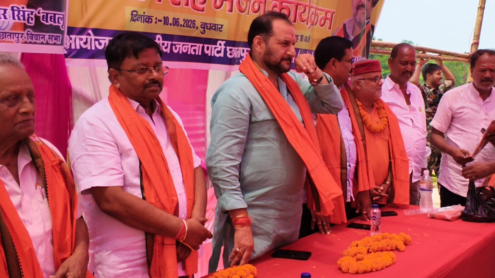 पीएम मोदी के 12 साल कार्यकाल पूरे होने पर वीरपुर में जश्न, भजन-कीर्तन के साथ की दीर्घायु की कामना