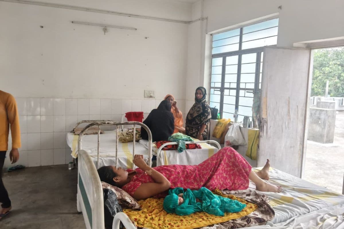 धोरैया के क्लीनिकों से रेस्क्यू किये गये मरीजों का सरकारी अस्पताल में चल रहा इलाज, डॉक्टरों की निगरानी में चार महिलाएं