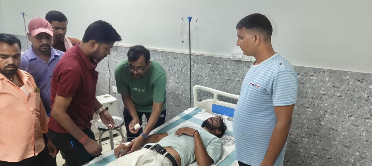 यक्षराज पहाड़ी के जंगल में लहूलुहान मिला लापता छात्र