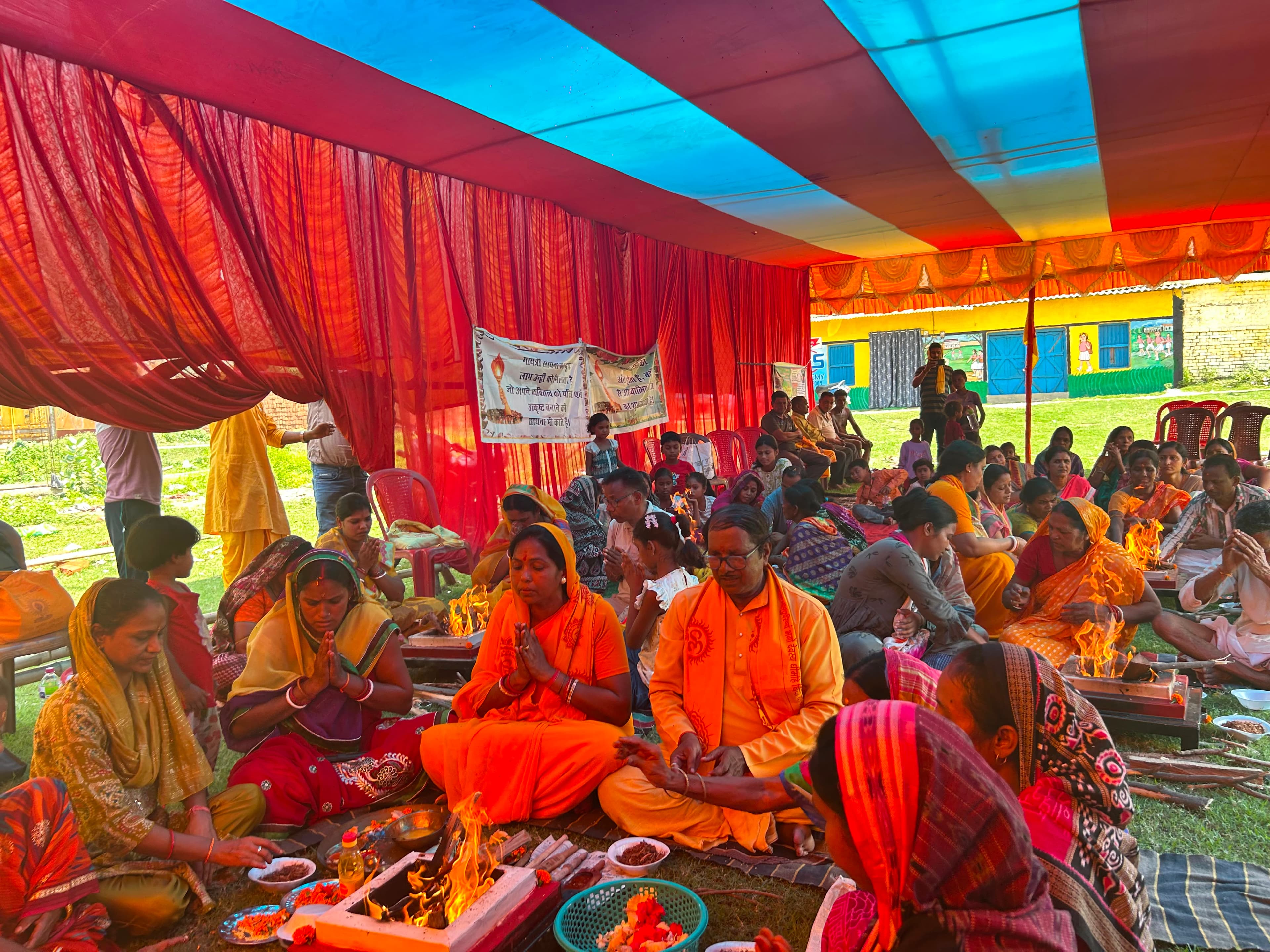 चक्रधरपुर में 108 कुण्डीय गायत्री महायज्ञ की तैयारी तेज, कराईकेला में 5 कुण्डीय यज्ञ संपन्न