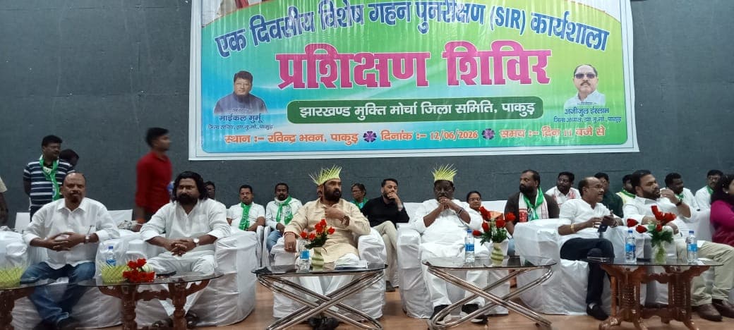 अधिकारों से वंचित करने की कोशिश कर रही केंद्र सरकार : विनोद पांडेय