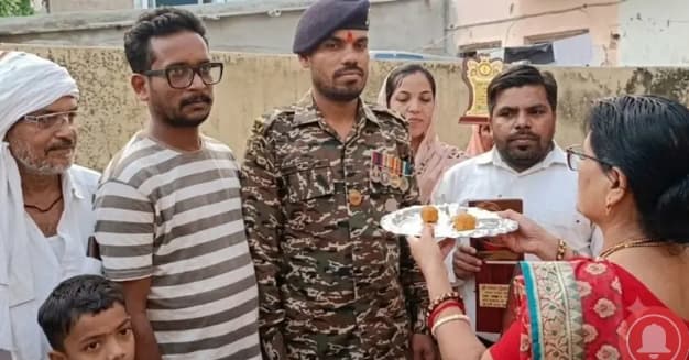 Bokaro News : बोकारो के सद्दाम हुसैन को मिला शौर्य चक्र सम्मान