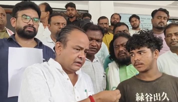 108 पर करते रहे फोन, नहीं मिली एंबुलेंस... मरीज की मौत