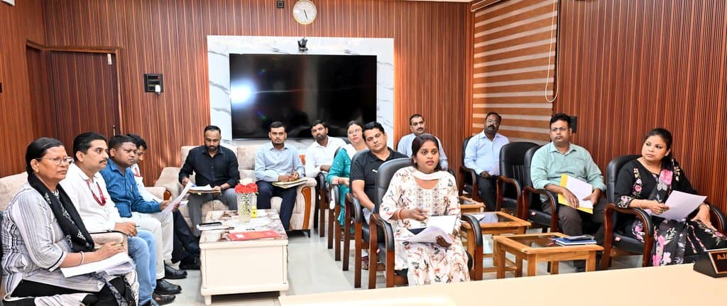 Bokaro News : जिला में खेल गतिविधियों के विस्तार पर चर्चा