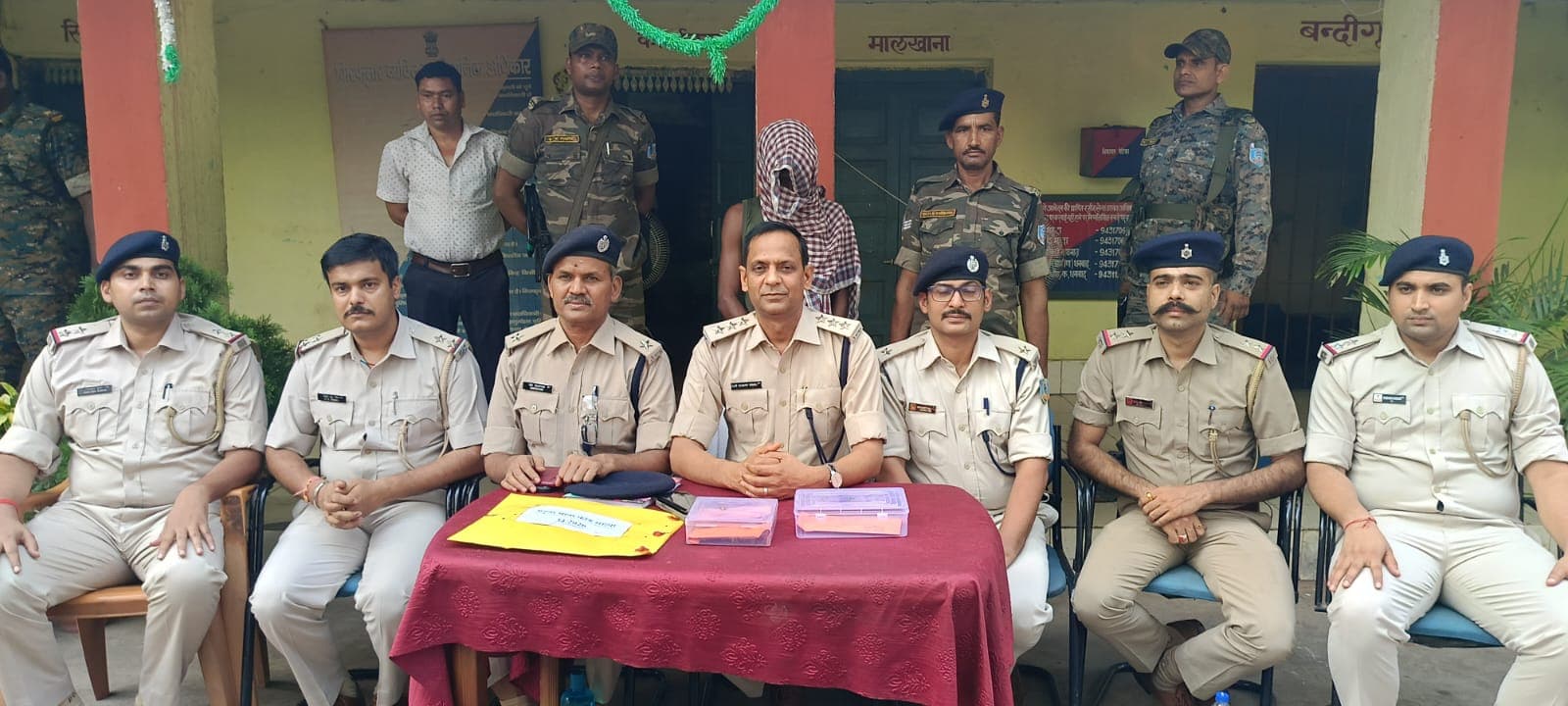 Dhanbad News: जमीन बंटवारा विवाद में मंझले बेटे ने ही अपने दो साथियों के साथ मिलकर की थी पिता की हत्या